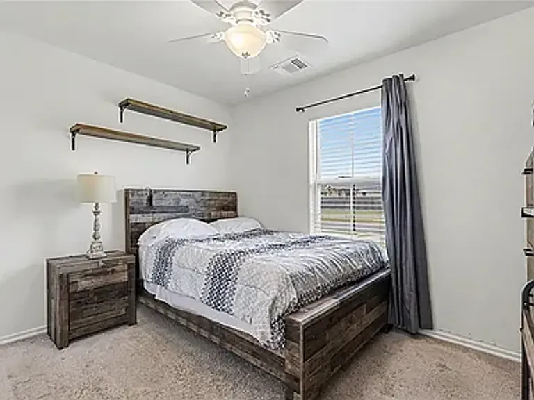 2344 Roca Dr — Photo 18