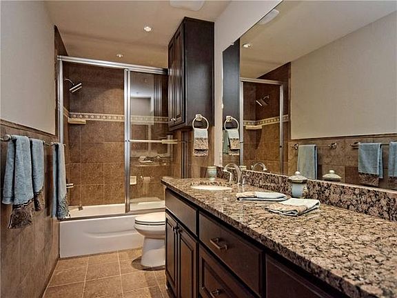 4th image of 103 Lakeside Dr