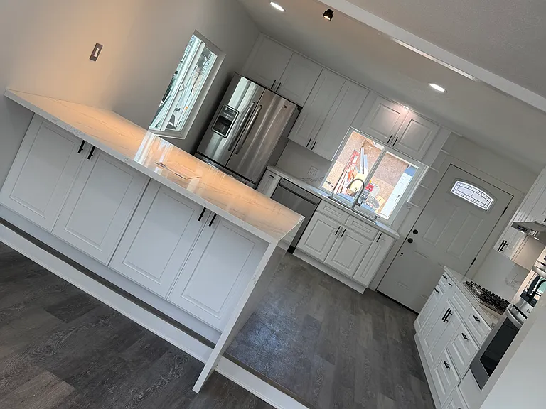 2513 W Occidental St — Photo 15
