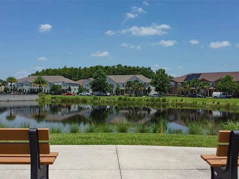 10141 Greenstone Ridge St — Photo 44