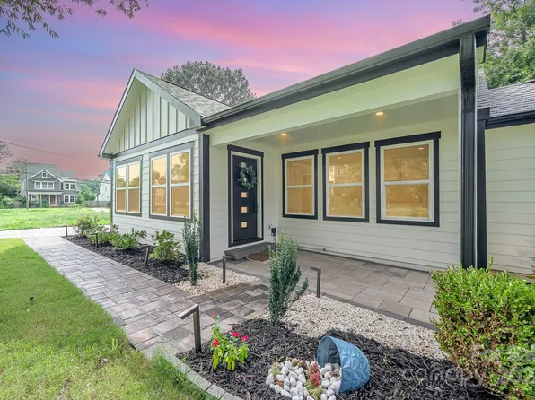 208 S Smallwood Pl, Charlotte, NC 28208