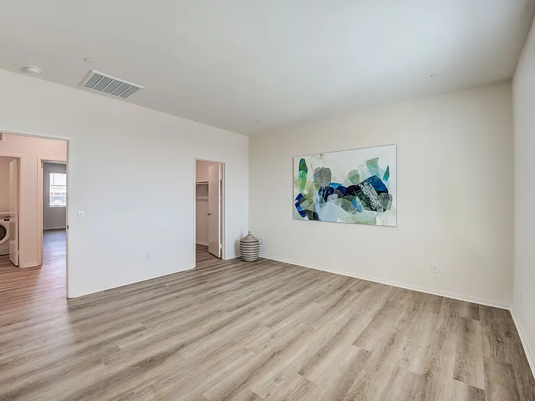 Calista Luxury Townhomes — Photo 13