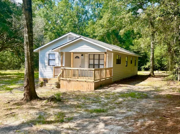 15 Horseshoe Bnd, Lumberton, MS 39455