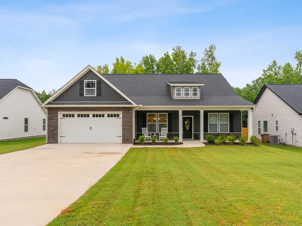 749 Bradley Dill Rd, Campobello, SC 29322