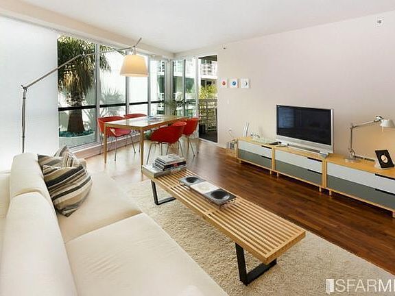 4th image of 555 4th St Unit 506