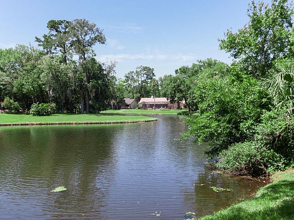 2nd image of 133 Nandina Cir