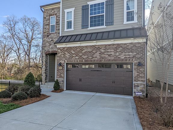 3rd image of 10719 Endhaven Village Dr