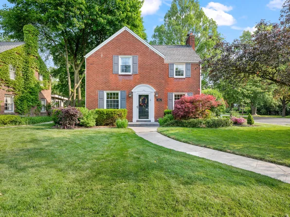 18714 San Diego Blvd, Lathrup Village, MI 48076
