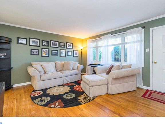 5th image of 513 Andrea Dr