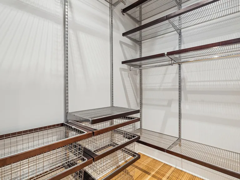 2910 N Commonwealth Ave #3 — Photo 16