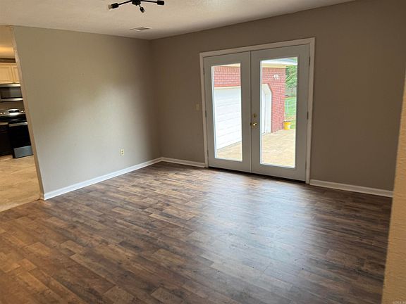 3rd image of 1507 Greene 721 Rd