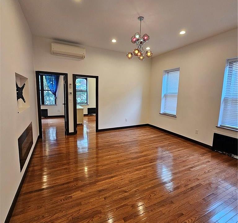 1st image of 1535 31st Street