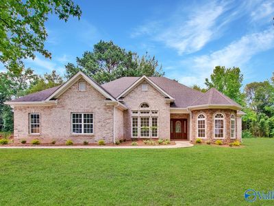 241 Mercury Ln, Madison, AL, 35757