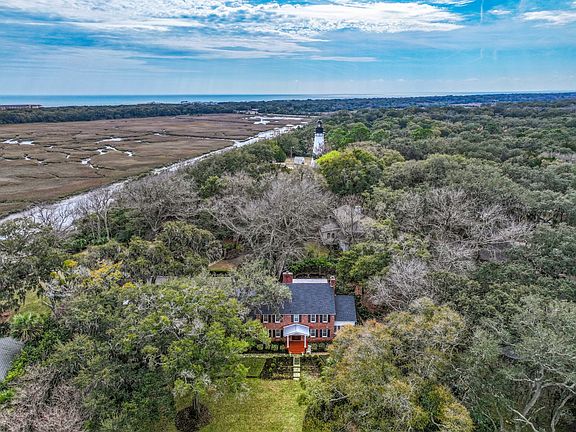 3rd image of 1814 Highland Dr
