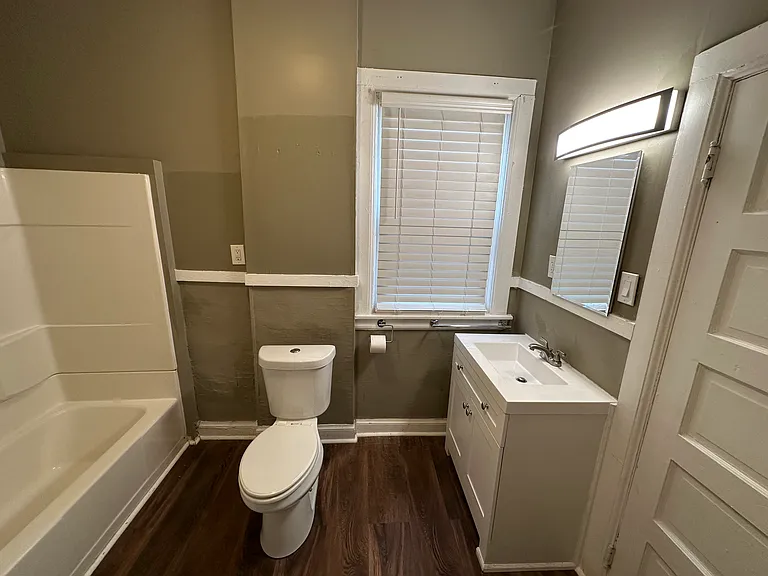 3224 Holmes St — Photo 11