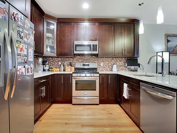 2nd image of 114 Adams St #3