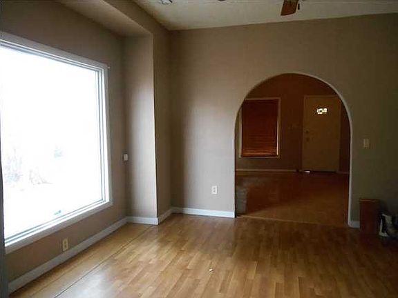 4th image of 1534 S Main St