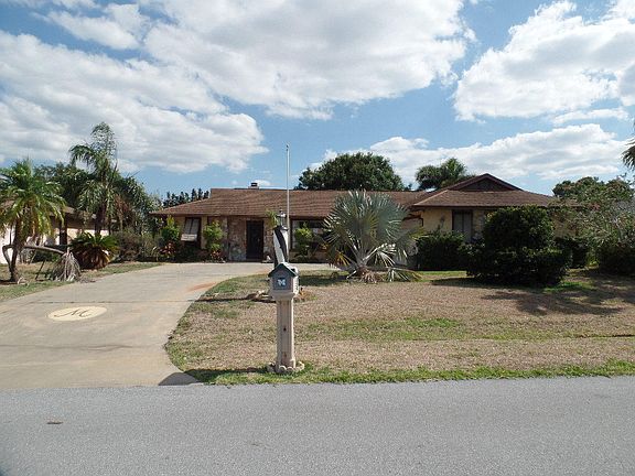 2nd image of 726 NE Vanda Terrado