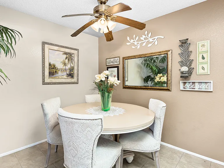 Quailpointe Apartments — Photo 42