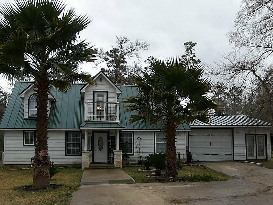 1st image of 16078 Dewberry Ln