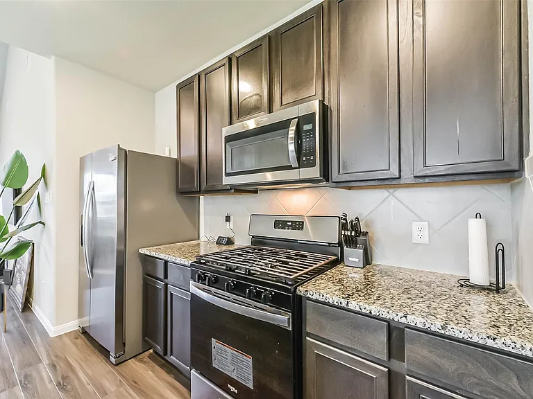 4907 Luke Mathew Dr — Photo 14