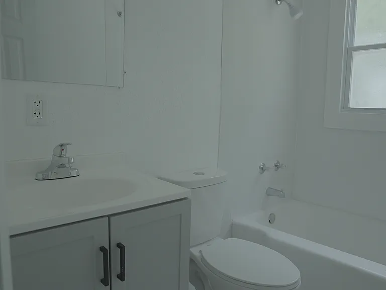 3350 Jackson Ave — Photo 7