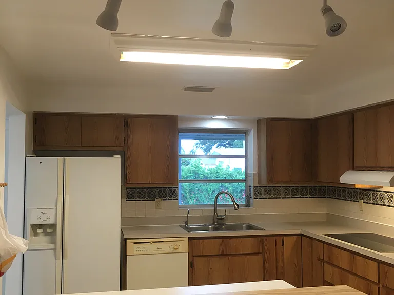 Utah Ave — Photo 15