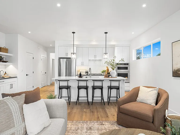 2318 E Ringneck St — Photo 39