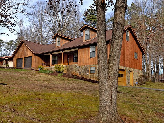 3rd image of 1340 Hillview Ln