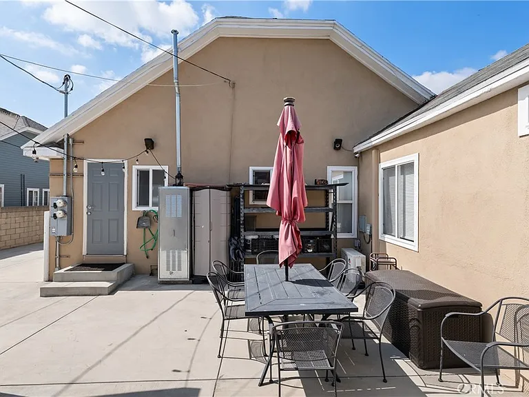 766 N Alexandria Ave — Photo 36