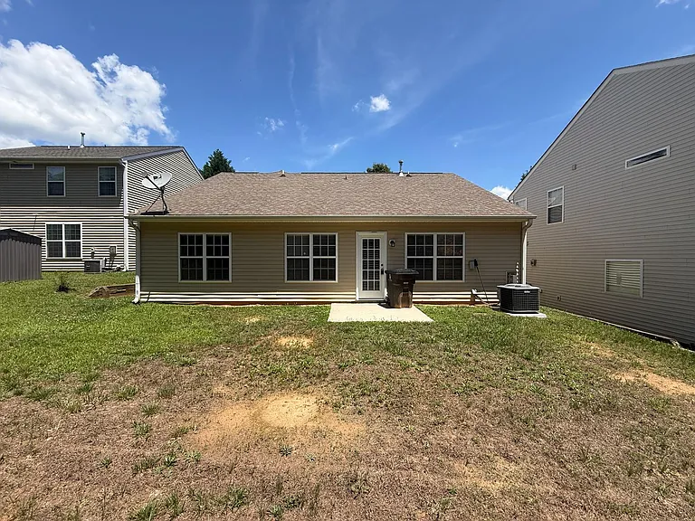 1040 Treble Ct — Photo 22