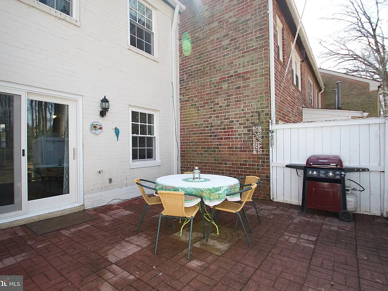 886 Azalea Dr #22 — Photo 17