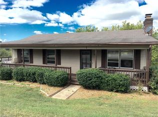 56 Moss Rd, Weaverville, NC 28787