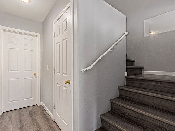 4th image of 22455 W Woodlands Ave