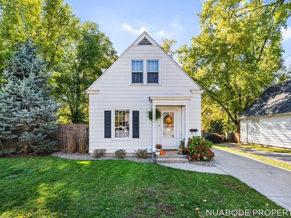 132 Graceland St NE, Grand Rapids, MI 49505