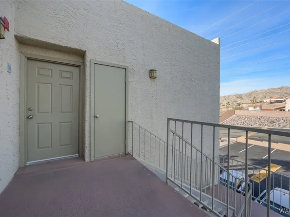 2004 Mesquite Ln APT 304, Laughlin, NV 89029
