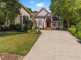 223 Trotters Ridge Ln, Simpsonville, SC 29681