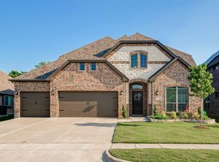 221 Providence Dr, Van Alstyne, TX 75495
