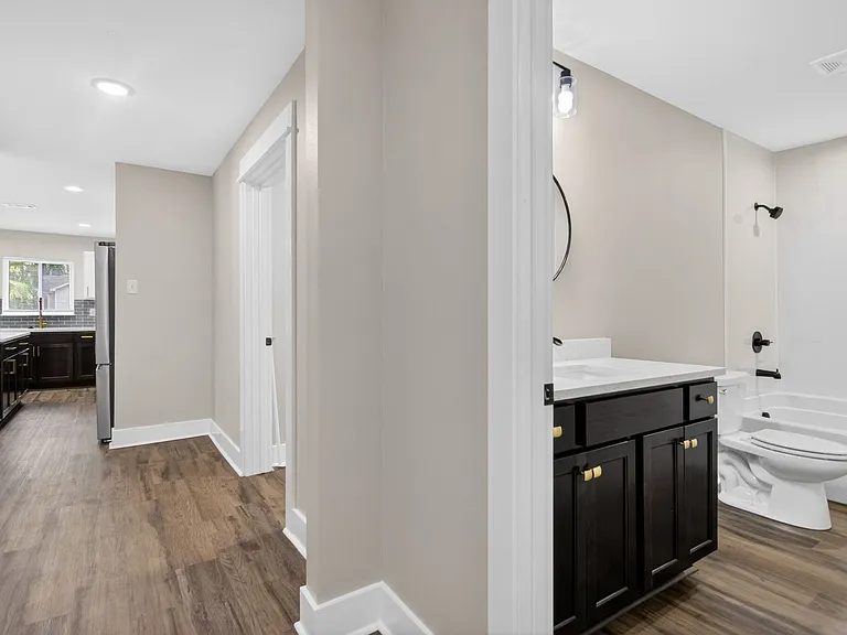 115 Mitchell Street — Photo 17