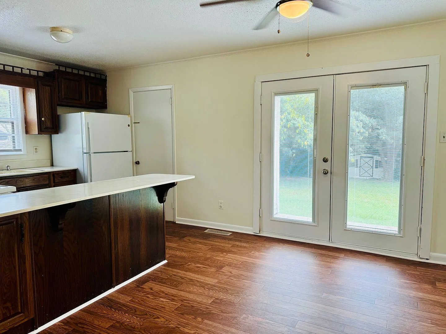 Pet Friendly, 3BR Move in Ready! 921 Weston Street - Raleigh — Photo 3