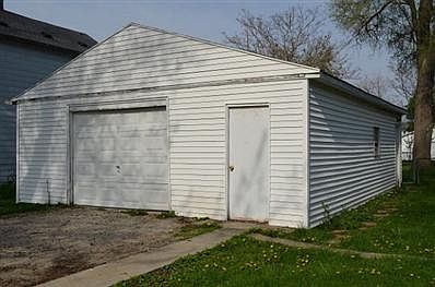 2nd image of 370 Latourette St