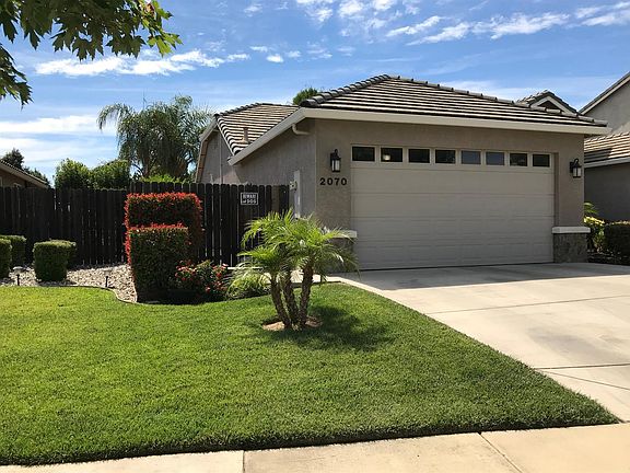 3rd image of 2070 Westminster Dr