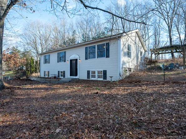437 Somers Road, Ellington, CT 06029