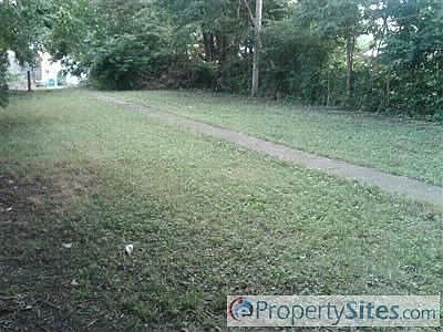 2nd image of 122 Ringgold St