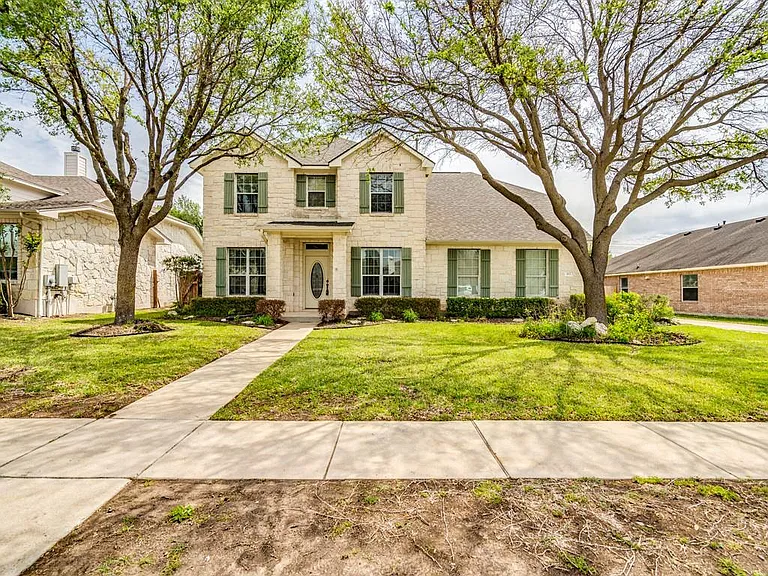 102 Trailridge Dr — Photo 2