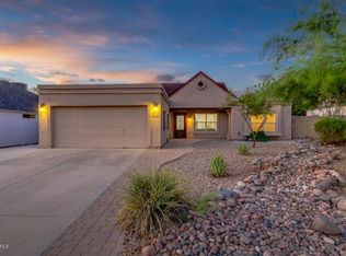 1220 E Wickieup Ln, Phoenix, AZ 85024