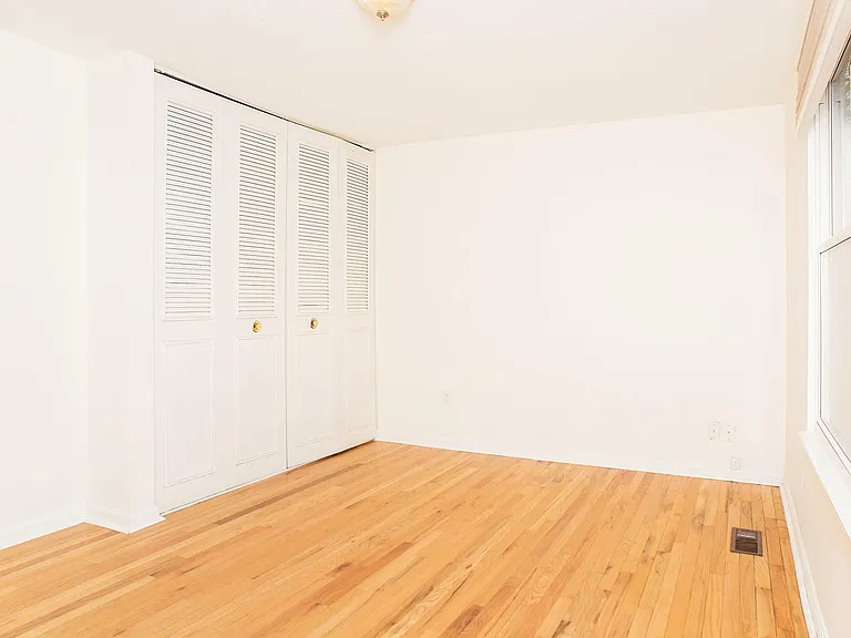 430 Blossom Tree Ct — Photo 17