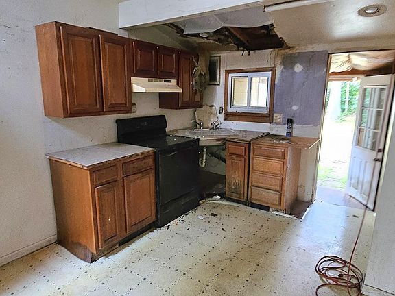 4th image of 417 Elizabeth Avenue
