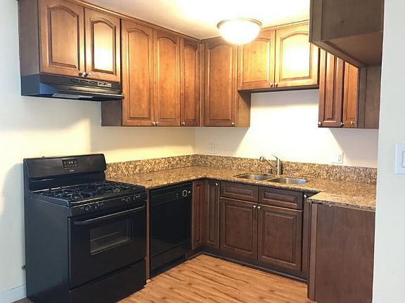5th image of 3025 E 5th St APT 2