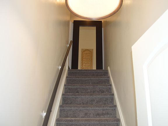 5th image of 25 Glenwood Ave